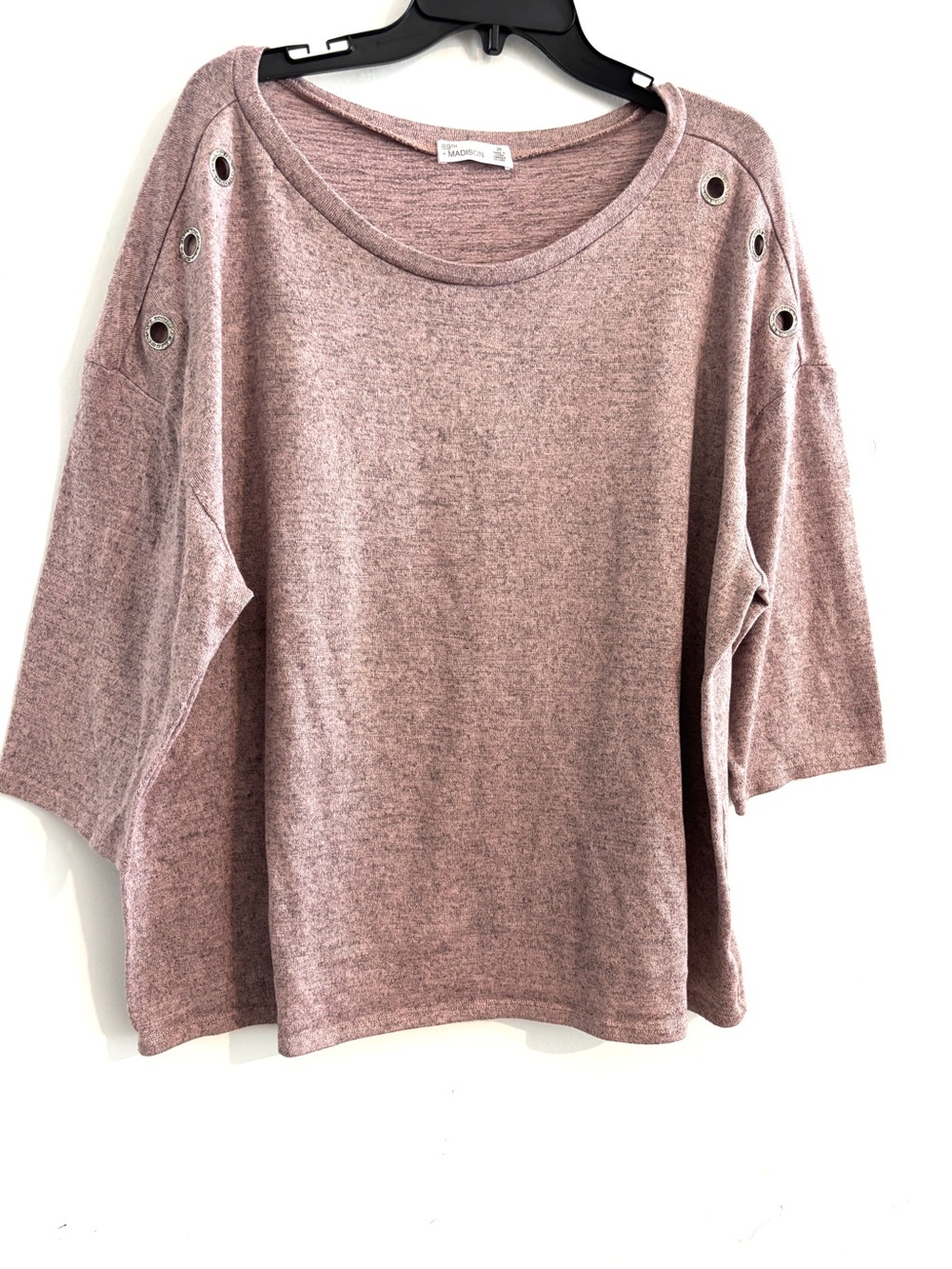 89th + Madison Cozy Grommet Shoulder Knit Comfort Top‎ - Mauve Super Cute 🥰